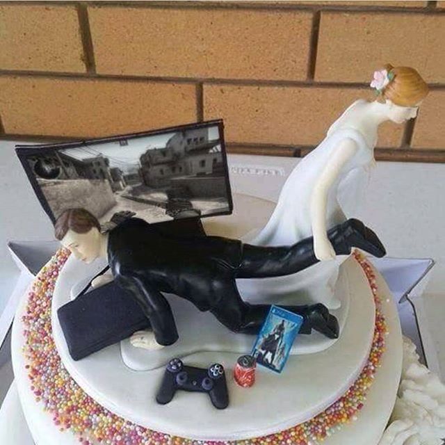 GamerAllcom's tweet photo. Wedding cake is decided! https://t.co/EjCCQaRDNl #csgoskins #randomskins #csgomeme #csgo #h1z1 #gamerall https://t.co/VBYmfLMXC9