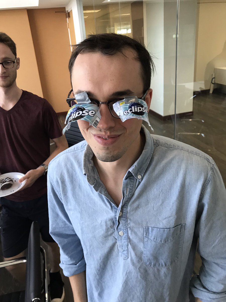 thehumangeo's tweet photo. They said not to look at the sun without eclipse glasses... https://t.co/Wvki3Lqda9