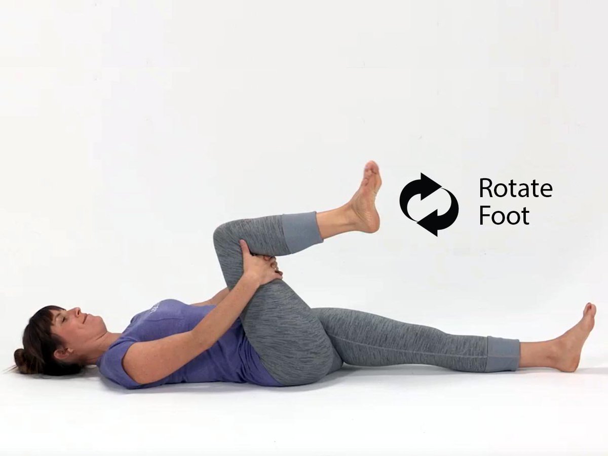 EgoscueSeattle's tweet photo. Supine Foot Circles &amp; Point/Flexes: = KEY. The muscles/joints in your feet &amp; ankles need that strength+flexibility. 
https://t.co/UWO1HptsU9 https://t.co/irXcLWL9yY