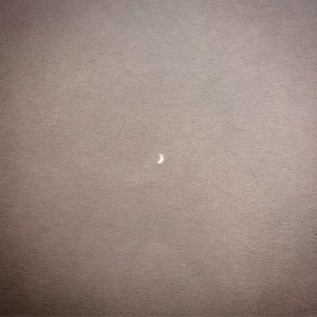 EviloEvans's tweet photo. #pinhole #atlantaeclipse https://t.co/tikZB9Rn9t https://t.co/IUyTsCZaq0