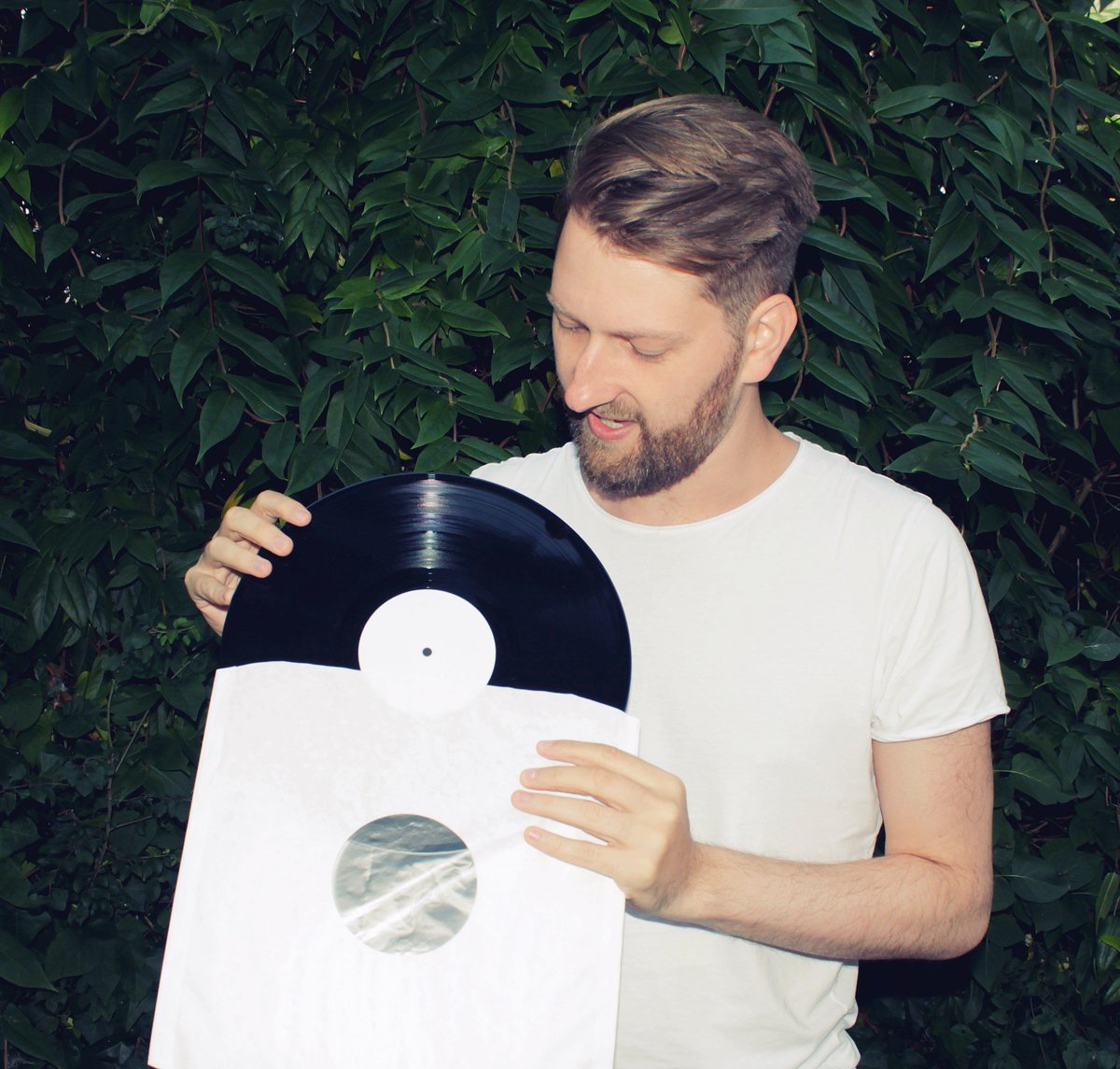 Yay the testpressing of our upcoming album PAST FORWARD arrived. Preorder:
CD/Vinyl: smarturl.it/inab_pastforwa…
Digital:adprec.lnk.to/inab_pastforwa…