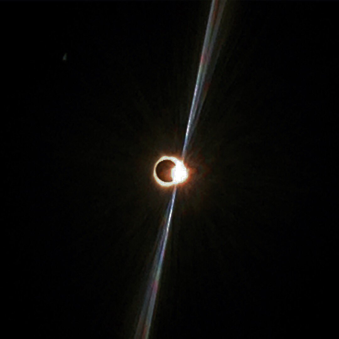 ceecee_pg's tweet photo. The eclipse was so cool! #7eclipse #Idahoeclipse https://t.co/xteFFn4R9r