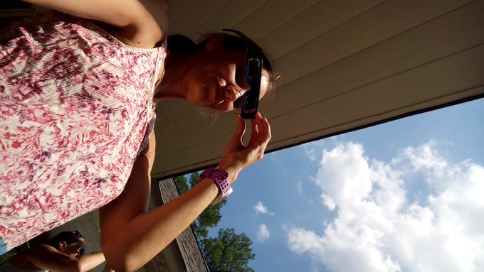 totality about to occur in South Carolina https://t.co/URCcFEZHmW