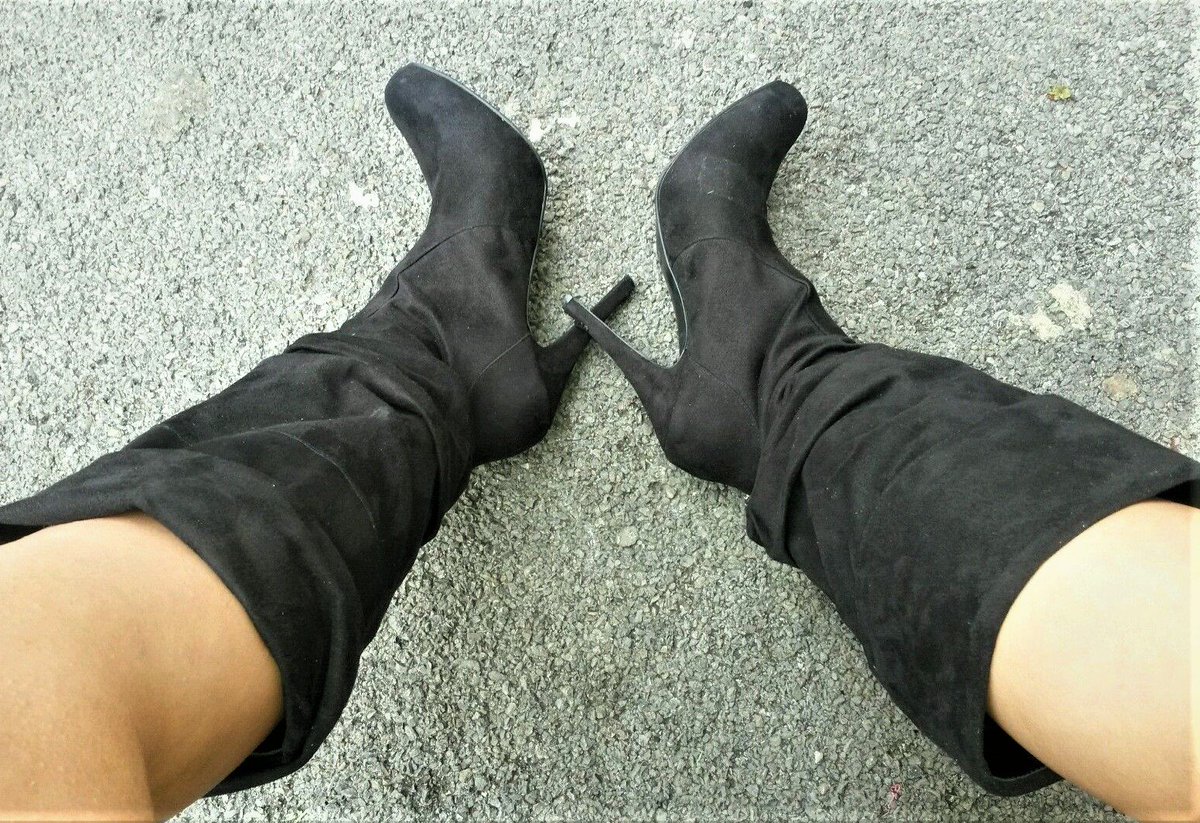 coffeeshopgirl6's tweet photo. You've all waited patiently for your Monday #femdom #bootfest. Here you go. #todaysboots. Has it been a good 1 or have u been tired like me? https://t.co/sWGUJ8no1Y