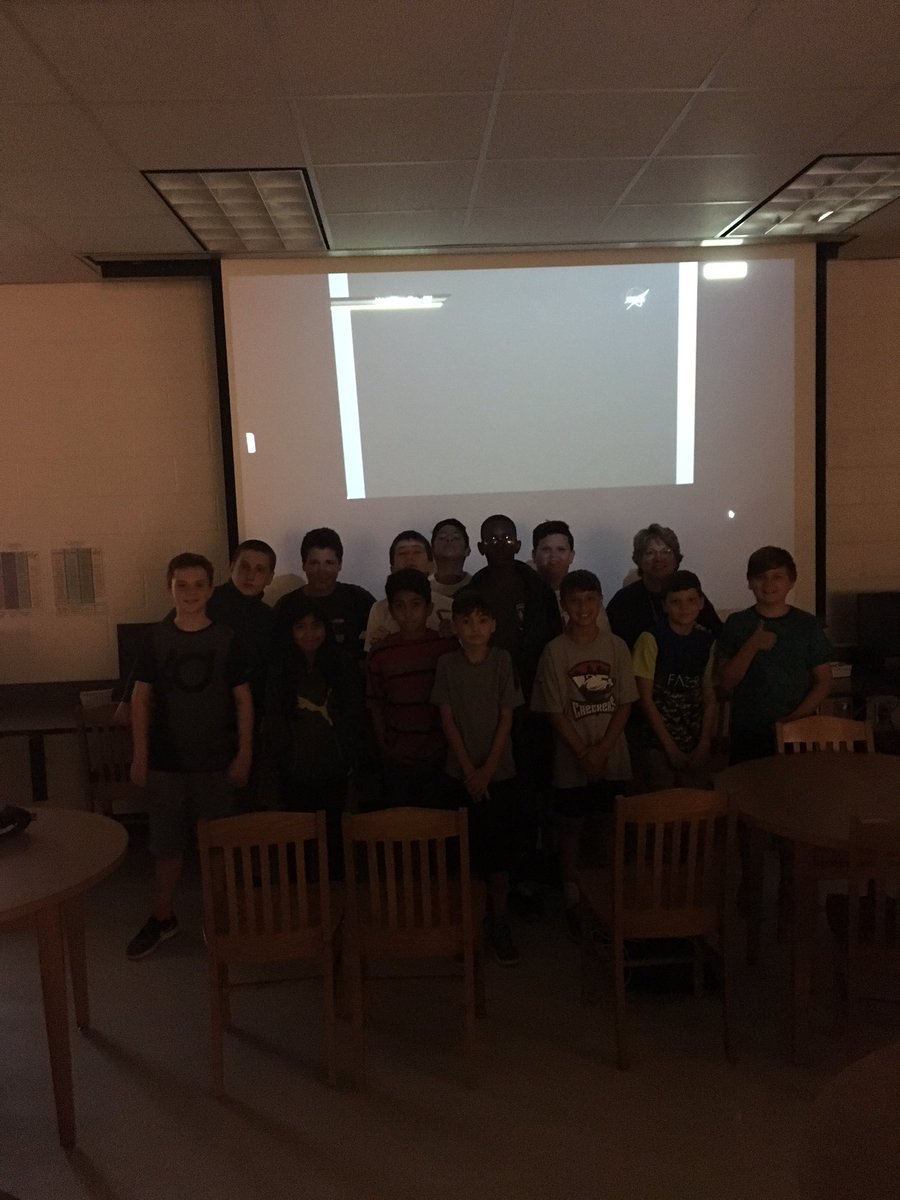MillCreek_CCSD's tweet photo. Disappearing Sun on NASA Live Streaming! Happy Solar Eclipse Day from Mill Creek Middle. #SolarEclipse2017 #NASA https://t.co/k3Esjm10cz