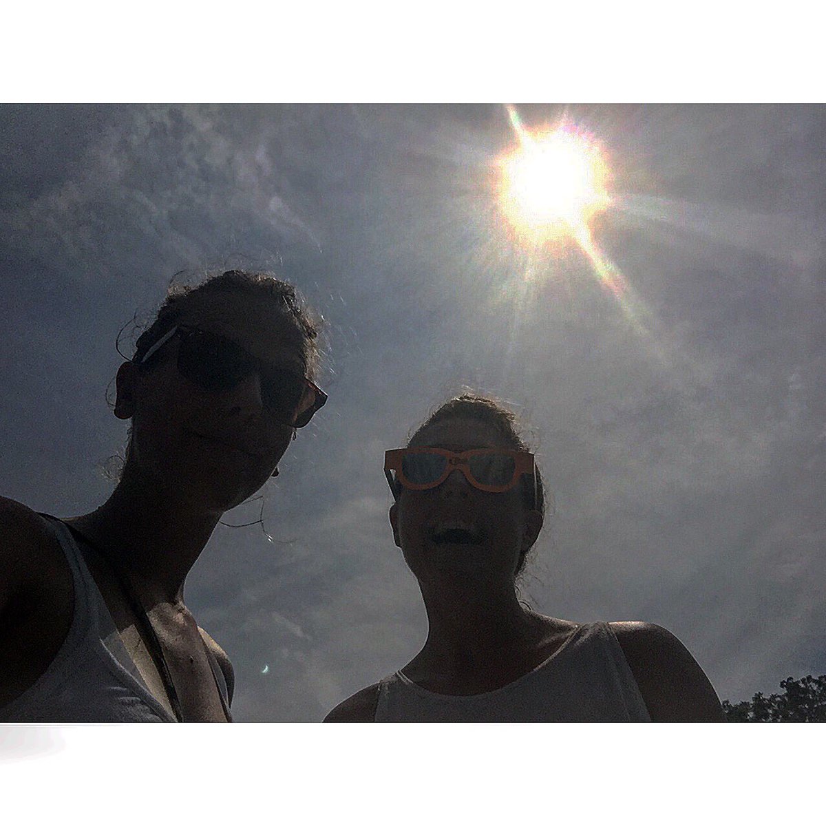 chatWlax's tweet photo. What's your view of the eclipse?? #whereyahat #burgh #burgh #battymilleradventures https://t.co/7IGSiBZUuT
