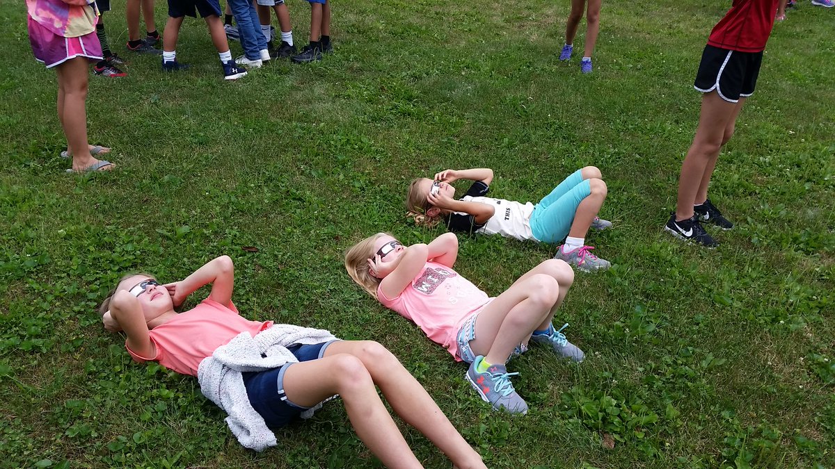 bsidefive's tweet image. #itsworthit #SolarEclipse2017 #angularsize