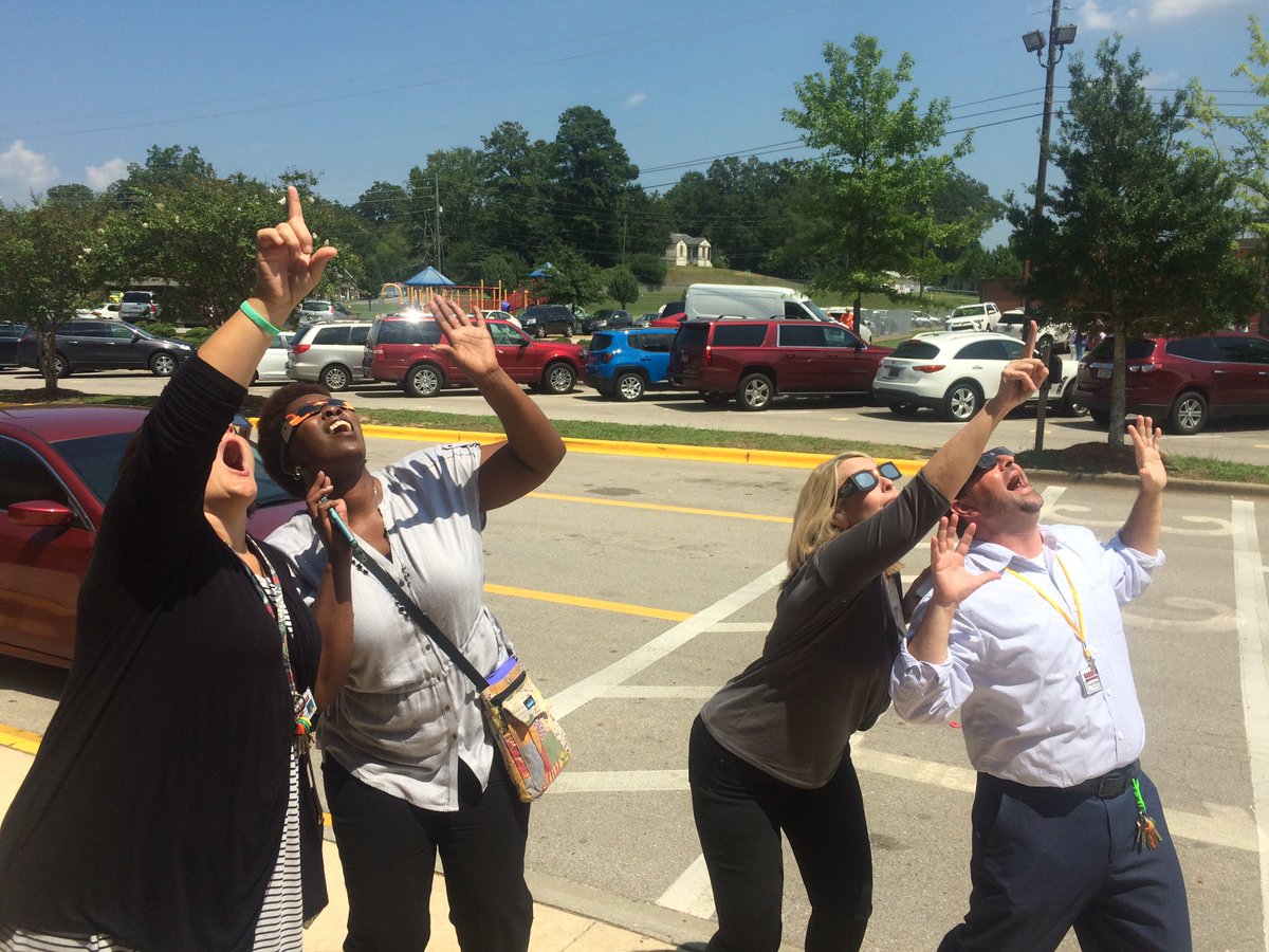 GESRockets's tweet image. Lots of excitement and participation from many different folks during today&apos;s #Eclipse17