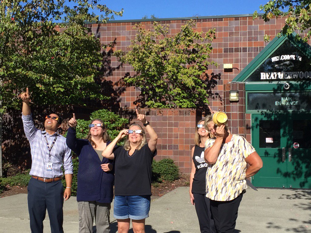 Heatherwood office staff gazing at eclipse. #2017solareclipse #eps_alwayslearning
