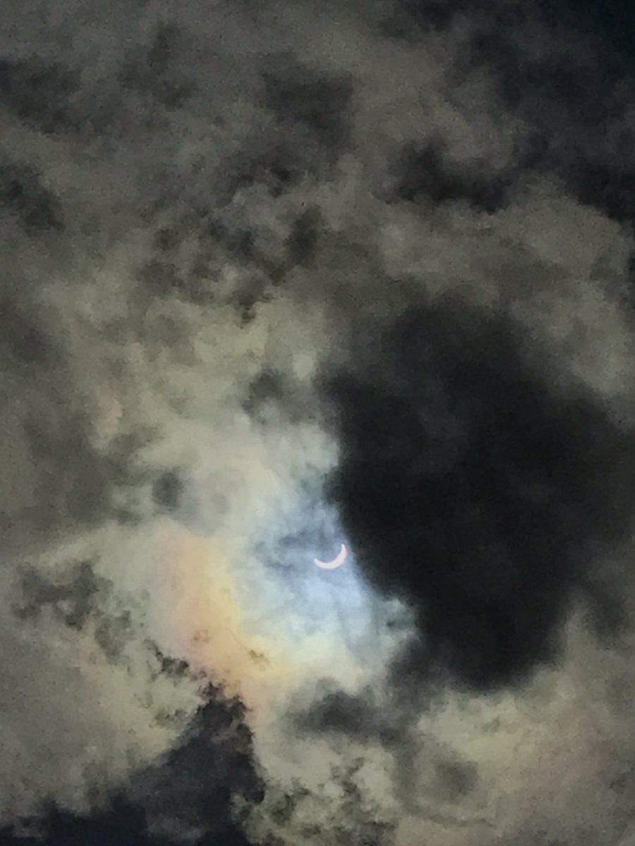 iPawnAR's tweet photo. 2017 Solar Eclipse from iPawn Arkansas #2017solareclipse #SolarEclipse17 #nasa2017 #SolarEclipse #Arkansas https://t.co/dy7FxeJOzR