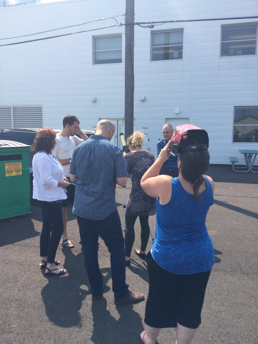 Corrie_Ingenium's tweet image. Ingenium staff taking a look through our solar telescopes 
#SolarEclipse2017 @SciTechMuseum #MyMuseum2017