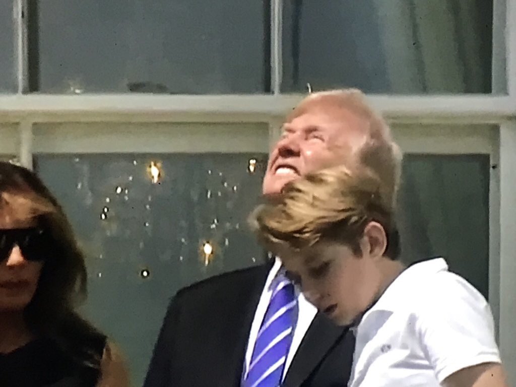 jules_su's tweet image. I cannot handle this right now.