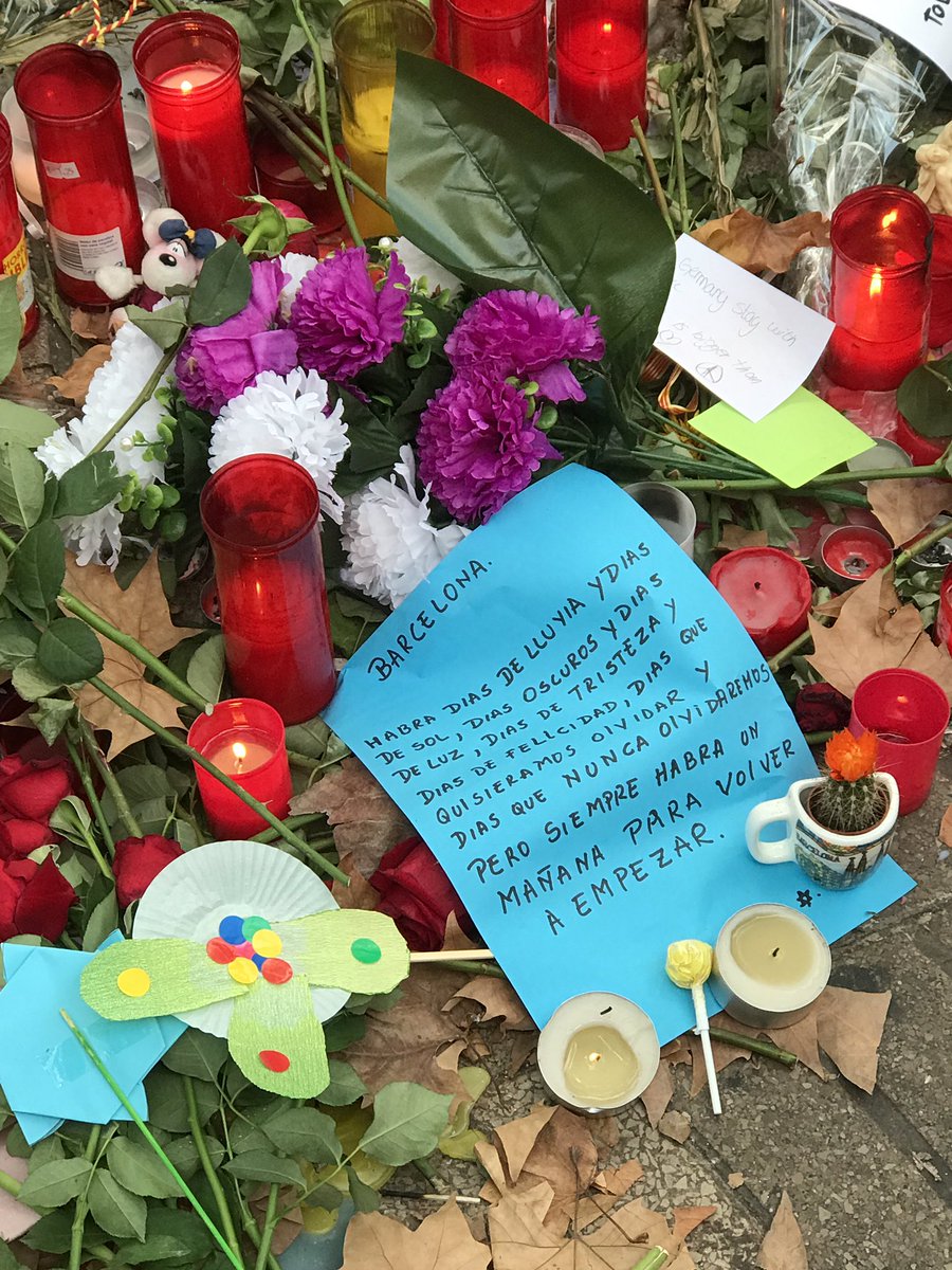 laiaandrade's tweet image. Love wins🌹🖤 #SempreAmbTú #BarcelonaAmbTu #BarcelonaContigo