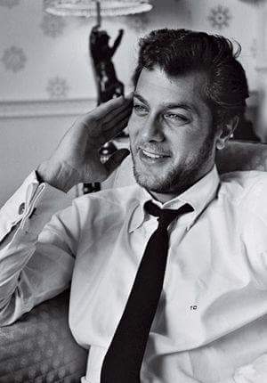 AvonRepAngie's tweet photo. Saw this photo of Tony Curtis earlier 😍 Could easily be a man in 2017, timeless good looks https://t.co/IJzX2BrcXp