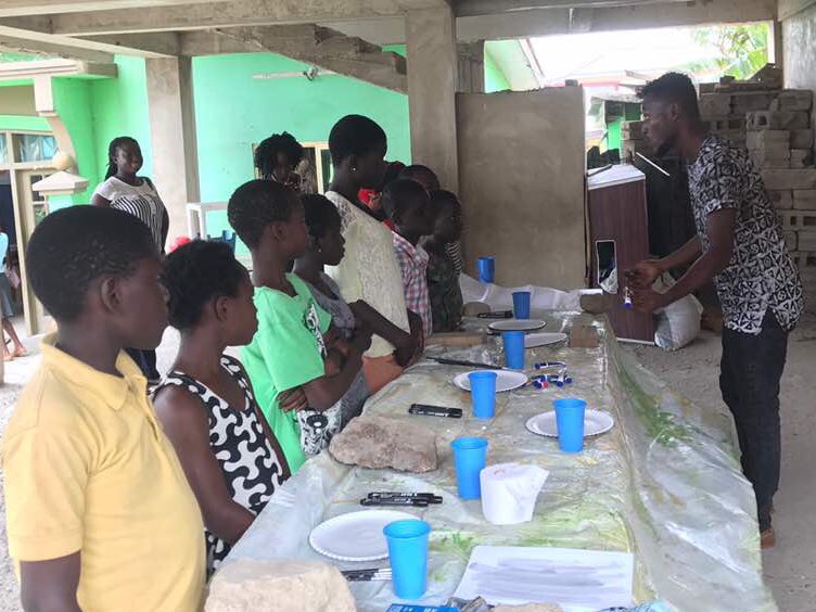 djembepr's tweet photo. Partnering with @SCEFGhana and @kuenyehiaprize on great project for young students in #Ghana with @artist_isshaq @Toyin28 #DjembeCommunity https://t.co/cd3UQne87o