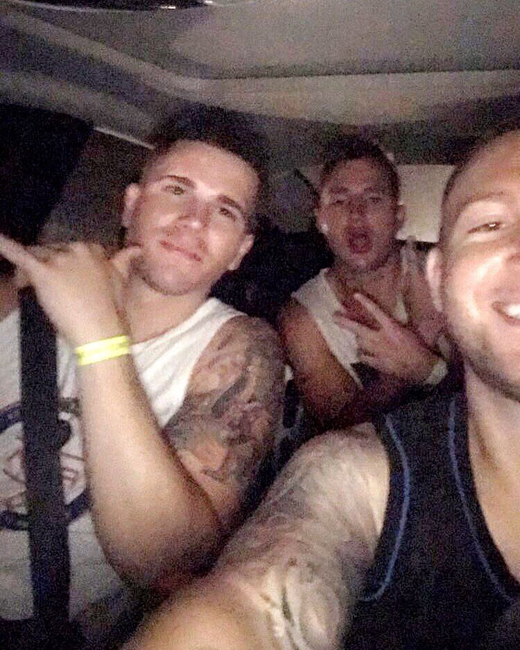 toomuchTrendz's tweet photo. We didn't get many pics in, but that's because we were going too damn hard to stop and pose 😜😎 #dasenergi2017 #PostRaveDepression https://t.co/jVtFu5vaRi