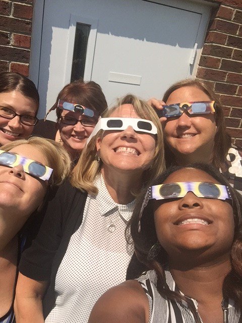 DecisionpathHR's tweet photo. #DecisionPathHR Total Eclipsing! https://t.co/R6MuaNKbLE