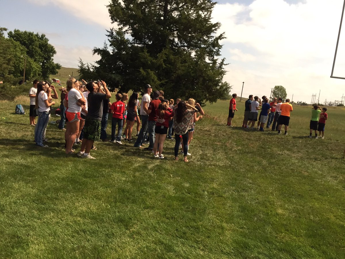 WPBroncos's tweet photo. What a great opportunity to view the total eclipse! Thanks Arthur County #wolves #NEclipse17 #NTVeclipse https://t.co/3lFi85ZHKa