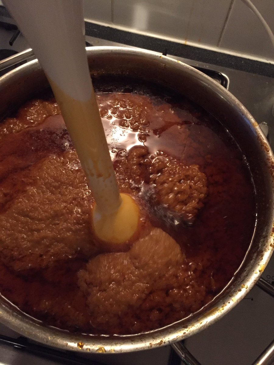 #batchcooking #currysauce I could open my own #curryhouse my place smells #amazing