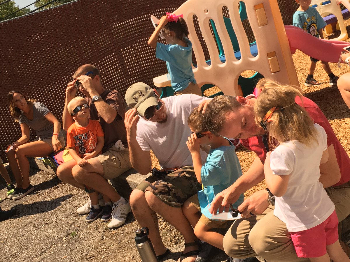 icschooljc's tweet photo. So much FUN! #ICAngels #LiveInTheSpirit #godisgood #ShowMeEclipse https://t.co/SZaj5Wu8OX