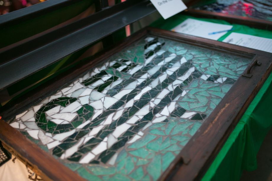 The Best of the Midwest Comes Together for <a href="/ChiveCharities/">Chive Charities</a> (FULL POST: l.thechive.com/ESgnx3)