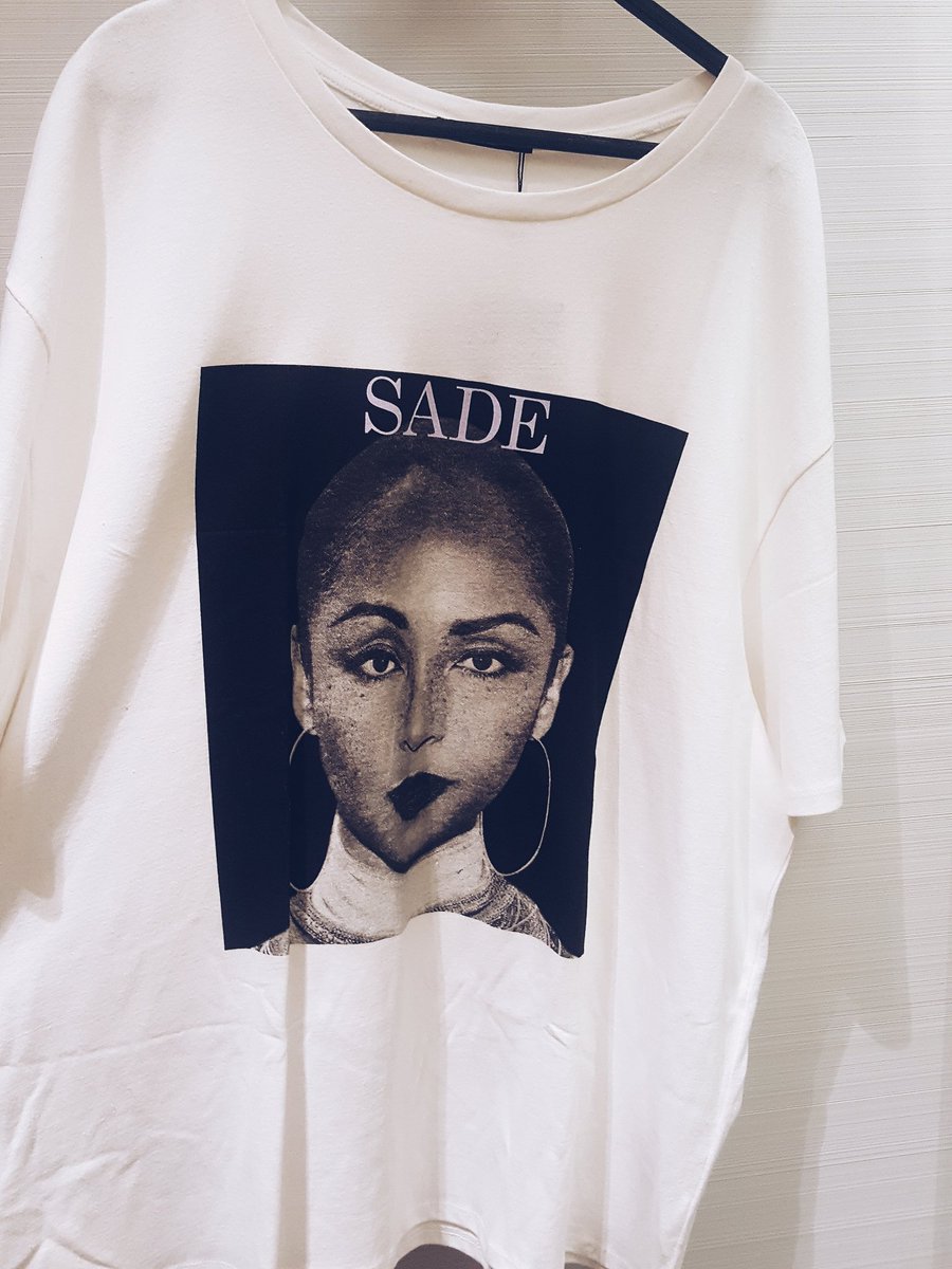 camiseta sade zara