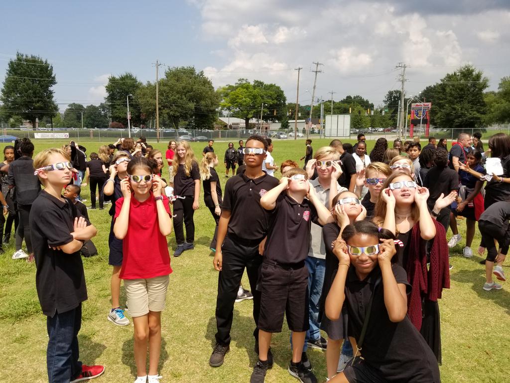 STEAMemphis's tweet photo. #eclipse #proudprincipal @SCSK12Unified the moon can't block these kids light! #letyourlightshine #letsbuildsomethingtogether https://t.co/JOzA5lNNJt