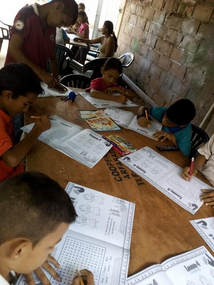 dhardyceli3's tweet photo. Distrito Anaco @avoranaco  
 #SantiagoMariño dijo presente en la escuela bíblica de vacaciones #Adventistas #Anaco @dhardyceli3 😌 https://t.co/ygYBDa4gHe
