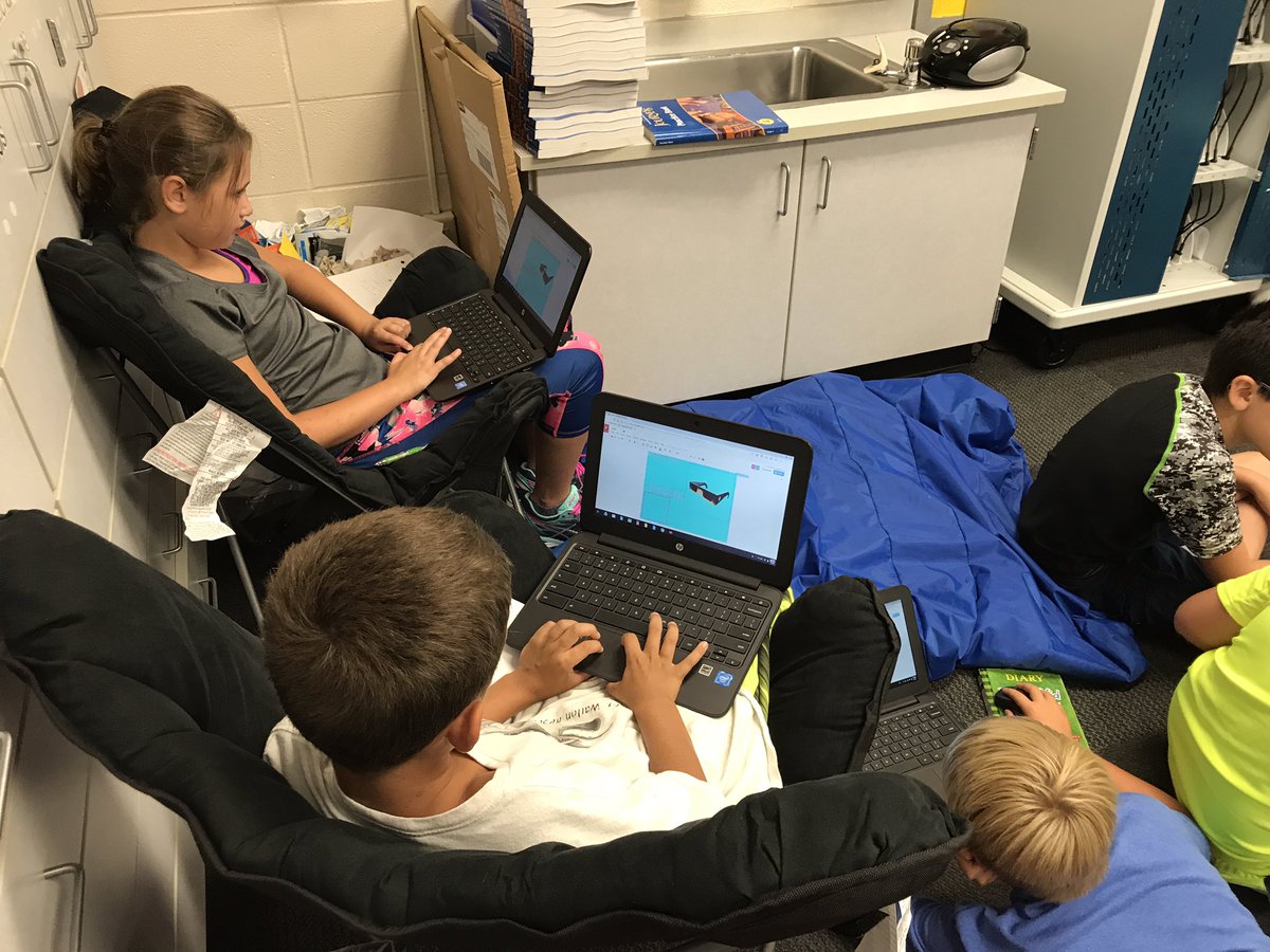 antitlowMES4th's tweet photo. Today students worked together on Google Drawings to make safety posters for today's eclipse! #SolarEclipse2017 #collaboration @tsctechdept https://t.co/PvsatH1ctw
