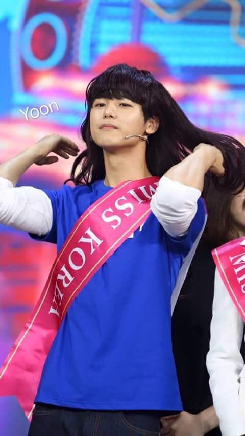 cntotheblu's tweet photo. he is a chef, a ceo and a model but most importantly he is miss korea https://t.co/zUbRjYJVxk