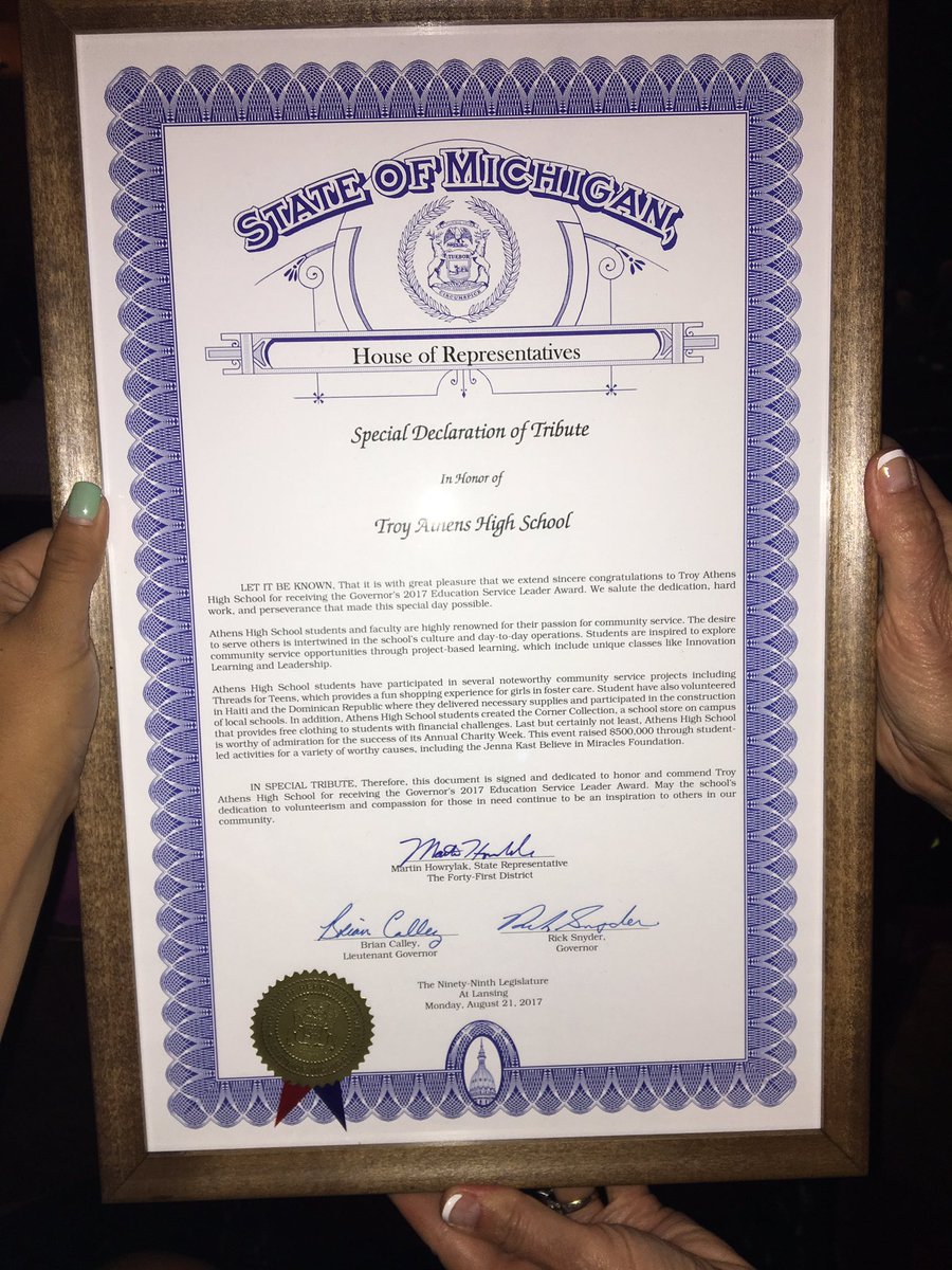 AthensStuco's tweet photo. We had the honor of receiving the Governors service award tonight!! #charityweek #cornercollection https://t.co/YhrUetQcqp