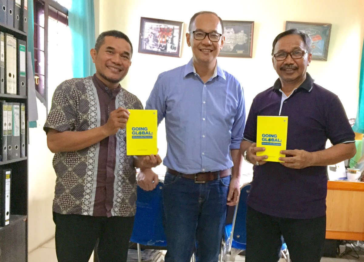 Diskusi ttg buku Going Global di Univ Khairun, Ternate. Semoga menginspirasi mahasiswa/i di daerah. <a href="/grasindo_id/">Grasindo Publisher</a> <a href="/kaesangp/">“kak” Kaesang</a> <a href="/setkabgoid/">Sekretariat Kabinet</a>