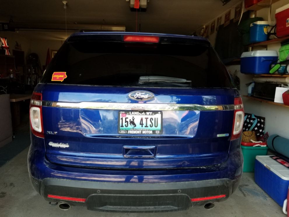 CycloneATH's tweet photo. Iowa State vanity license plate: ✔️
#CycloneSticker: ✔️

#cyclONEnation is showing out in Wyoming! 🌪🌪 https://t.co/Ugvss2iCTX