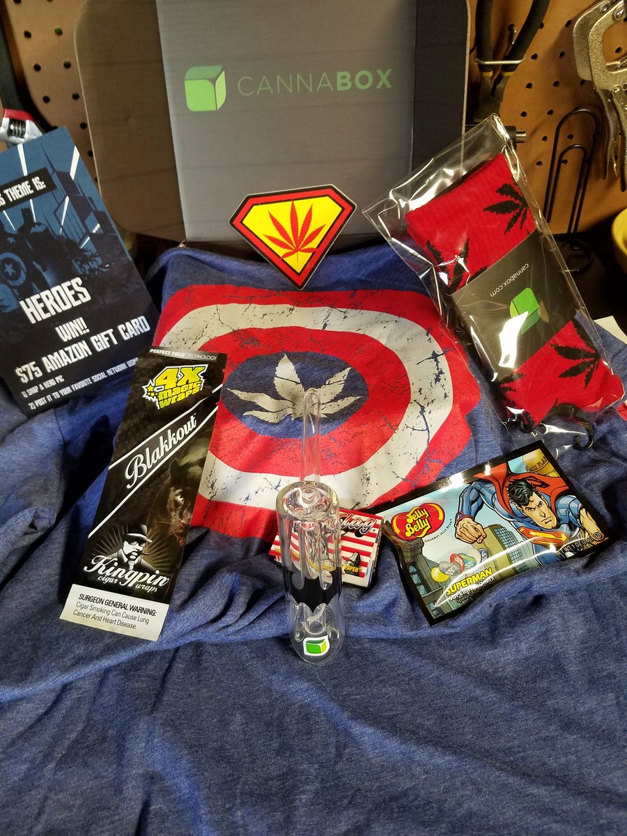 WayneMontu66's tweet photo. #cannabox #badass #batpipe #batman #stoner #blazeup https://t.co/gaGtlZgAvM