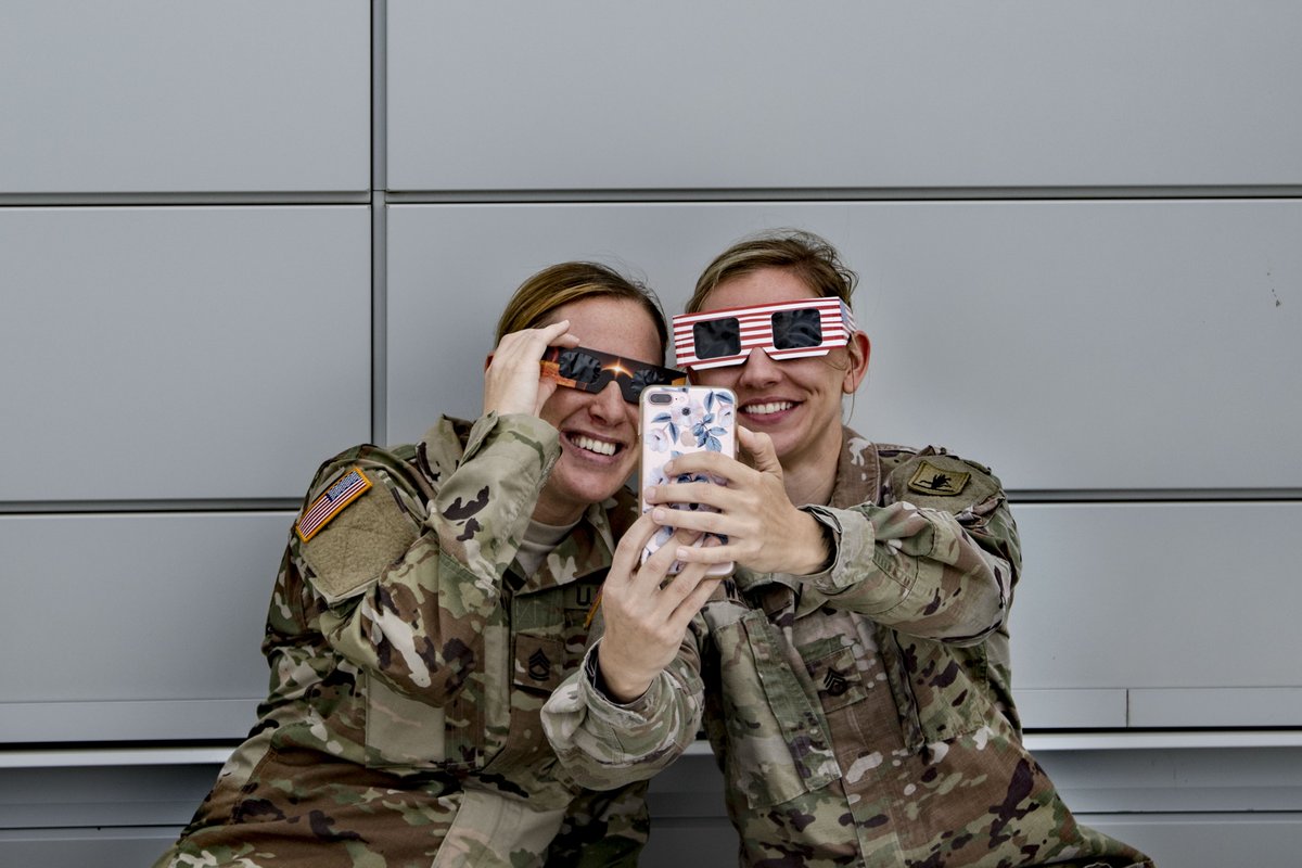 NENationalGuard's tweet photo. #NEGuard members observe #Neclipse17 from the air base in #LNK. (2/2) https://t.co/fo7WTCsYOI