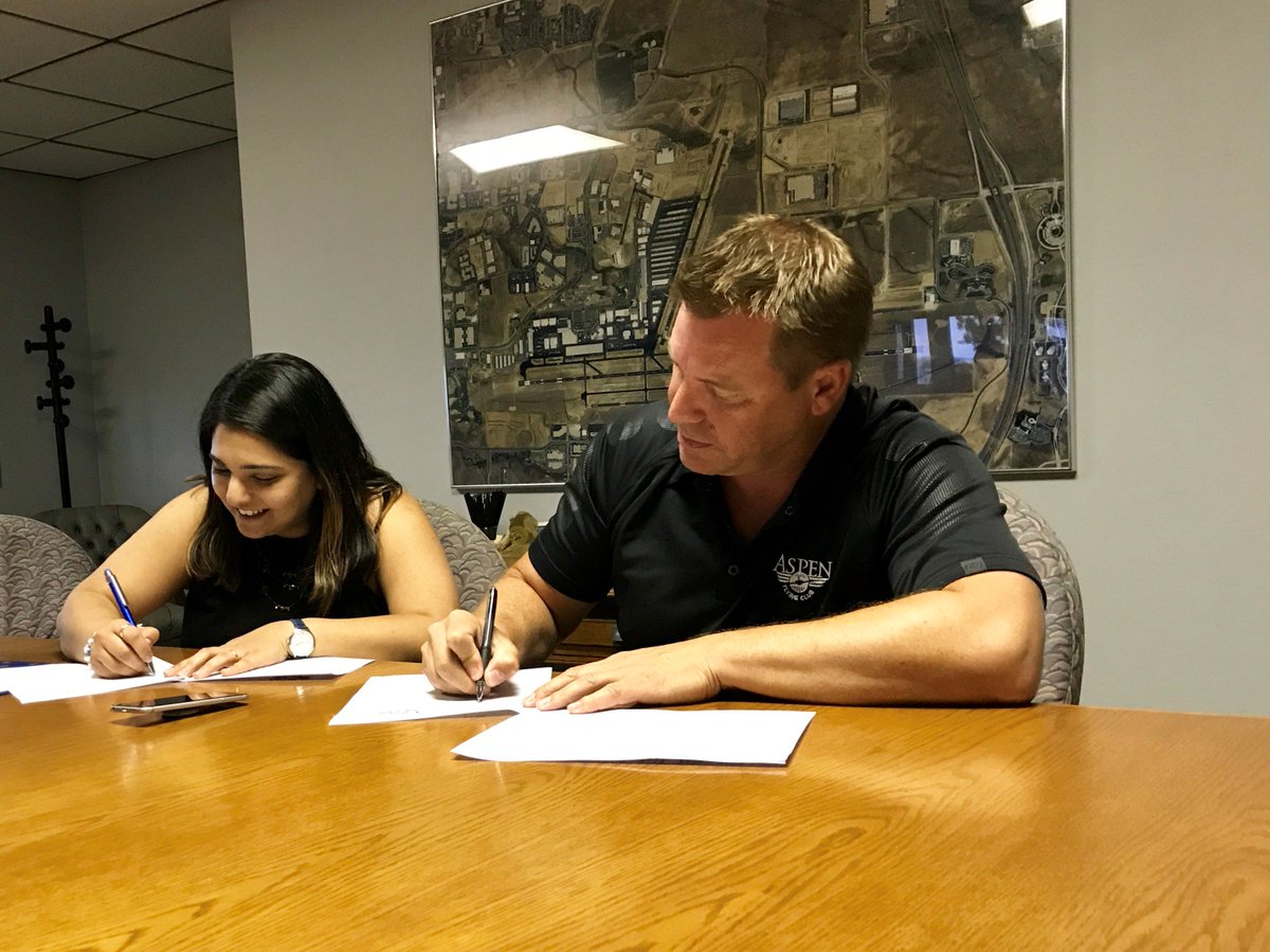 GoJet_Airlines's tweet photo. Proud to partner with #AmericanFlightSchools for both our #Wingman #Pipeline & #RotorTransition Programs! Learn more https://t.co/wygwFfZRCN https://t.co/wsGg8CKrg4