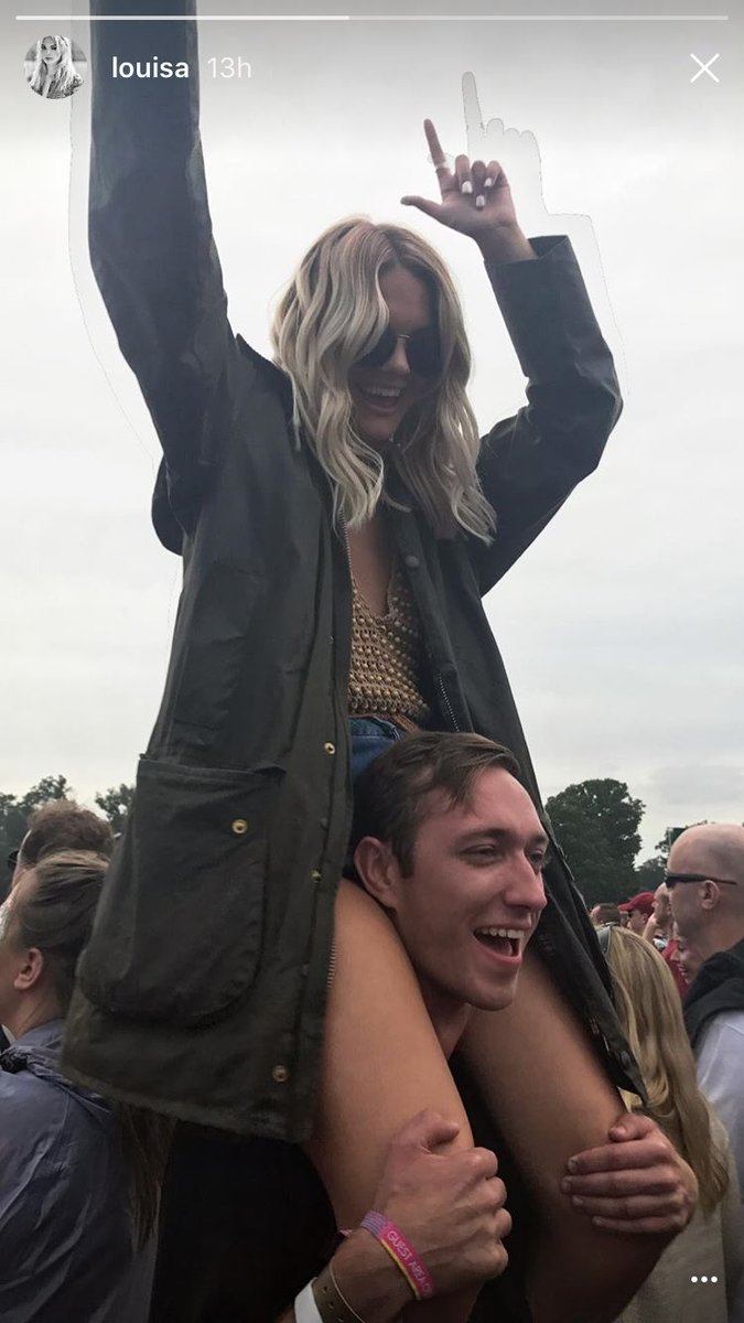 TeamLouisa_'s tweet photo. @louisa (via Instagram) https://t.co/5dvXFZwfxD