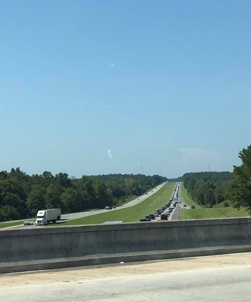 TimBuckleyWX's tweet photo. Traffic heading north from Columbia on I-77 in SC! Photo: Richard Hancock https://t.co/wn8j2sEuG8