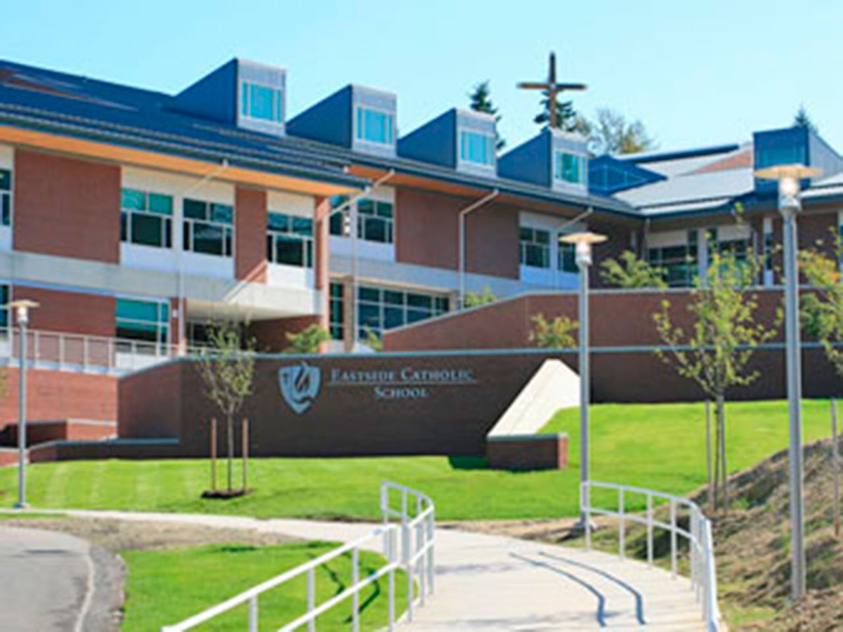 Eastside Catholic reverses decision to fire both principals; both board co-chairs resign issaquahreporter.com/news/eastside-…