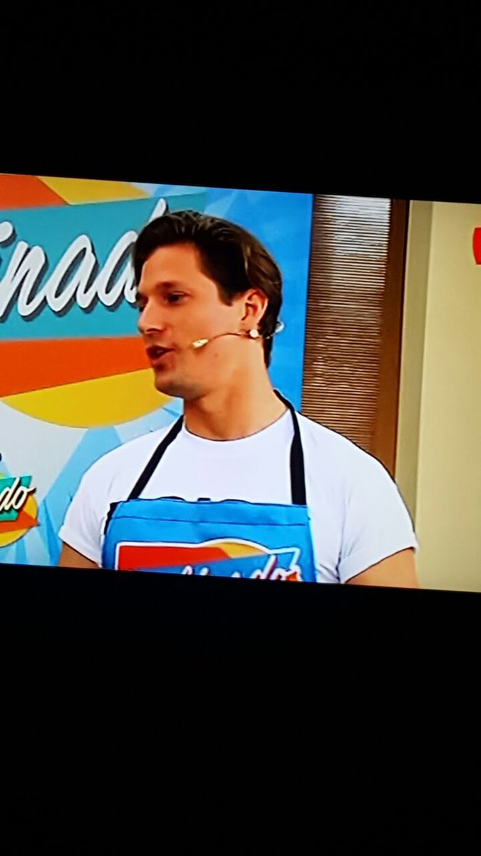 GeraMeister's tweet photo. Las fotos que me van pasando de el programa de hoy por #Combinado
Tema: #healthcoach y preparamos #ceviche #vegetariano
@_adrianaquevedo https://t.co/38BTpe48VH