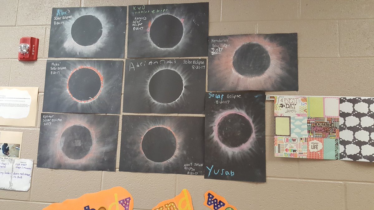 anniemac0867's tweet photo. Solar Eclipse art with chalk, plus a picture of the Sun's rays. Fun day!
#theultimatelearningexperience
@MabletonES https://t.co/uyvxixsdIf