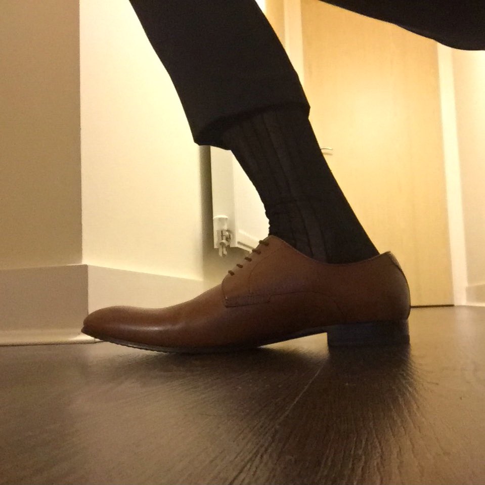 hosox2's tweet photo. #sheersocks #sox #Suit #Socks #mensox #menshoe #sexysox @dressox #shoes #menonly #gaysox #gayguy https://t.co/NVfuP5dHC6