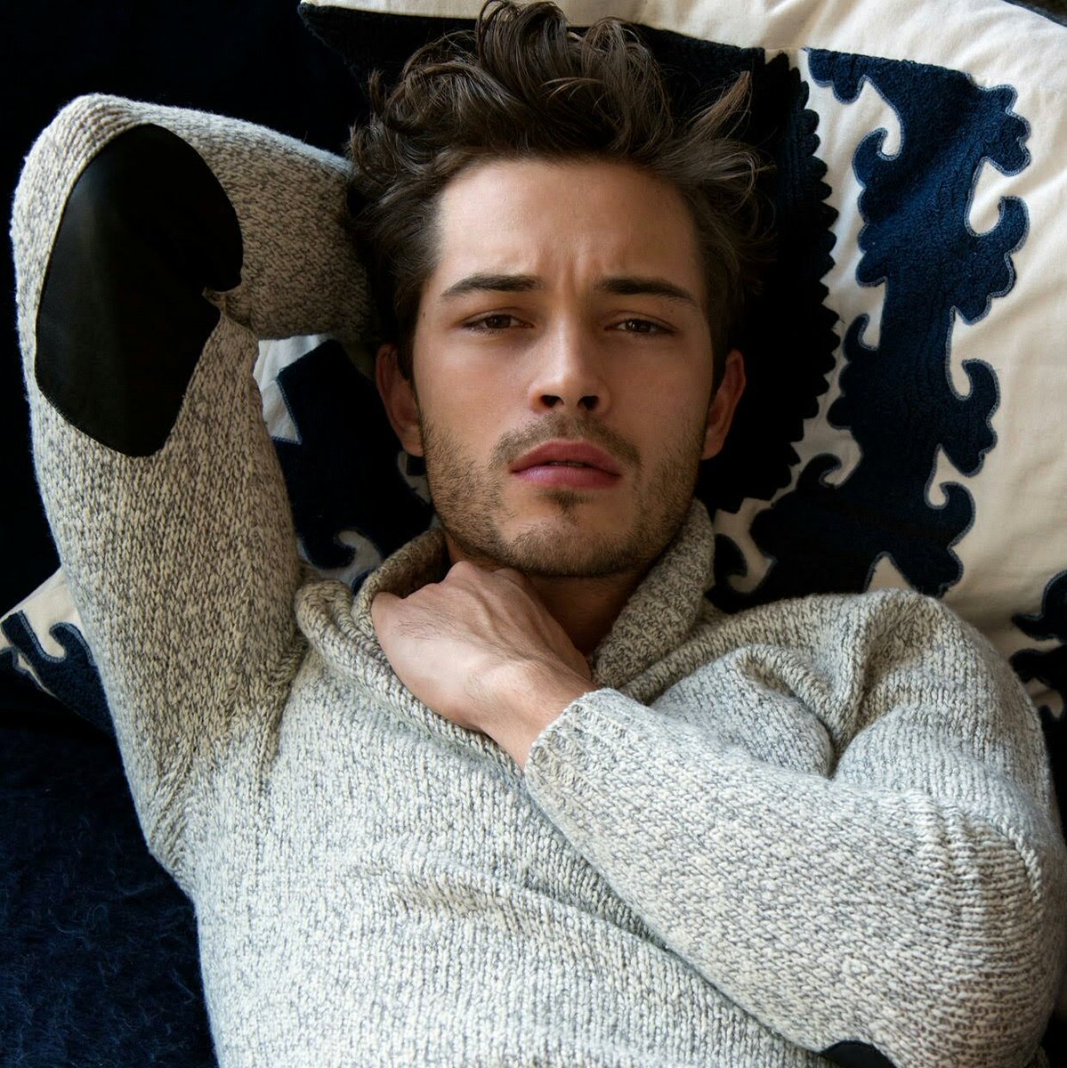 Renovación de Cuenta:
☡John Miller
☡24 años
☡Jugador de Lacrosse (Uni)
☡#SexRol
☡#FreeRol