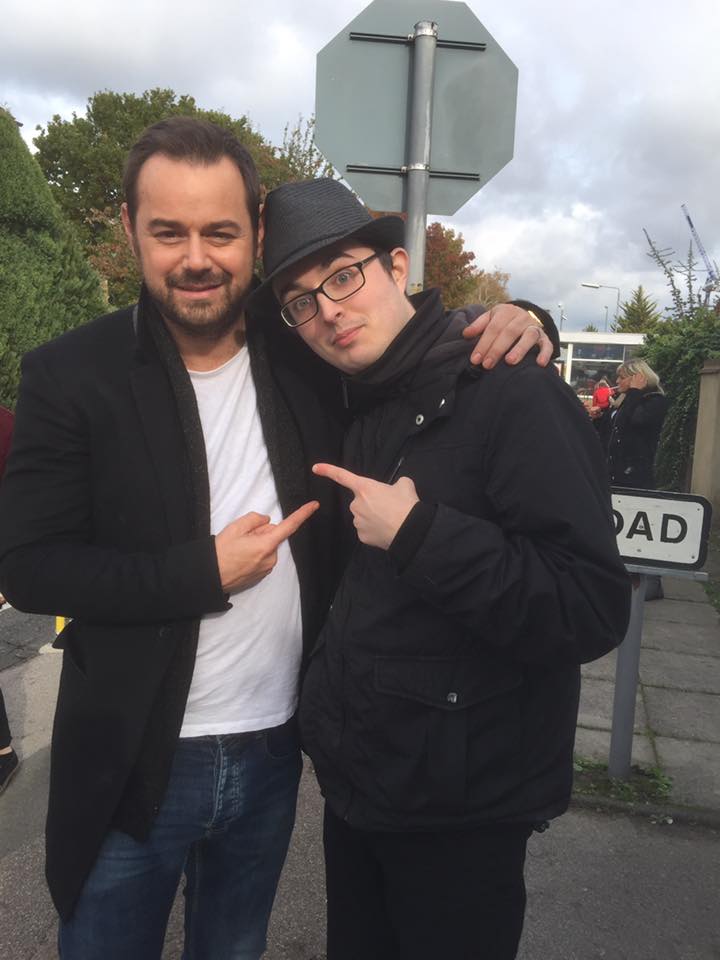 EastieOaks's tweet photo. some of the greatest people i've met at Elstree @HarryReid16 @Ted_Reilly14 @Just4Jemma @MrDDyer #JaneSlaughter https://t.co/xJxAwTxy9h