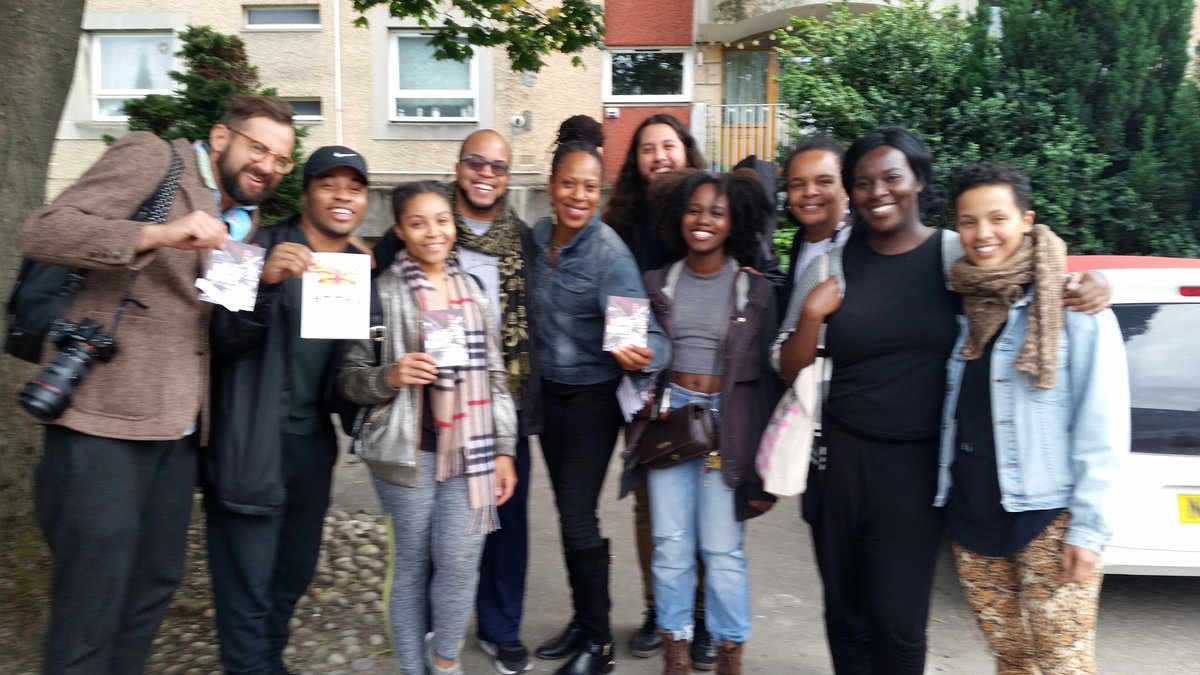 PauletteHarrisGerman tweet media