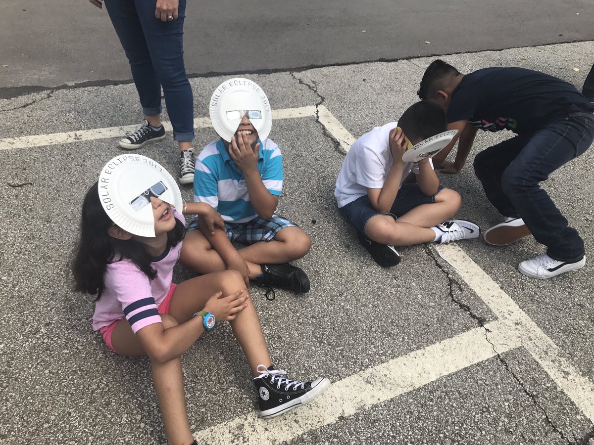 mrskimstark's tweet photo. Such a fun day!! I ❤️ seeing them so excited about the eclipse after building their schema! #allforcomanche https://t.co/DeycRyYXes