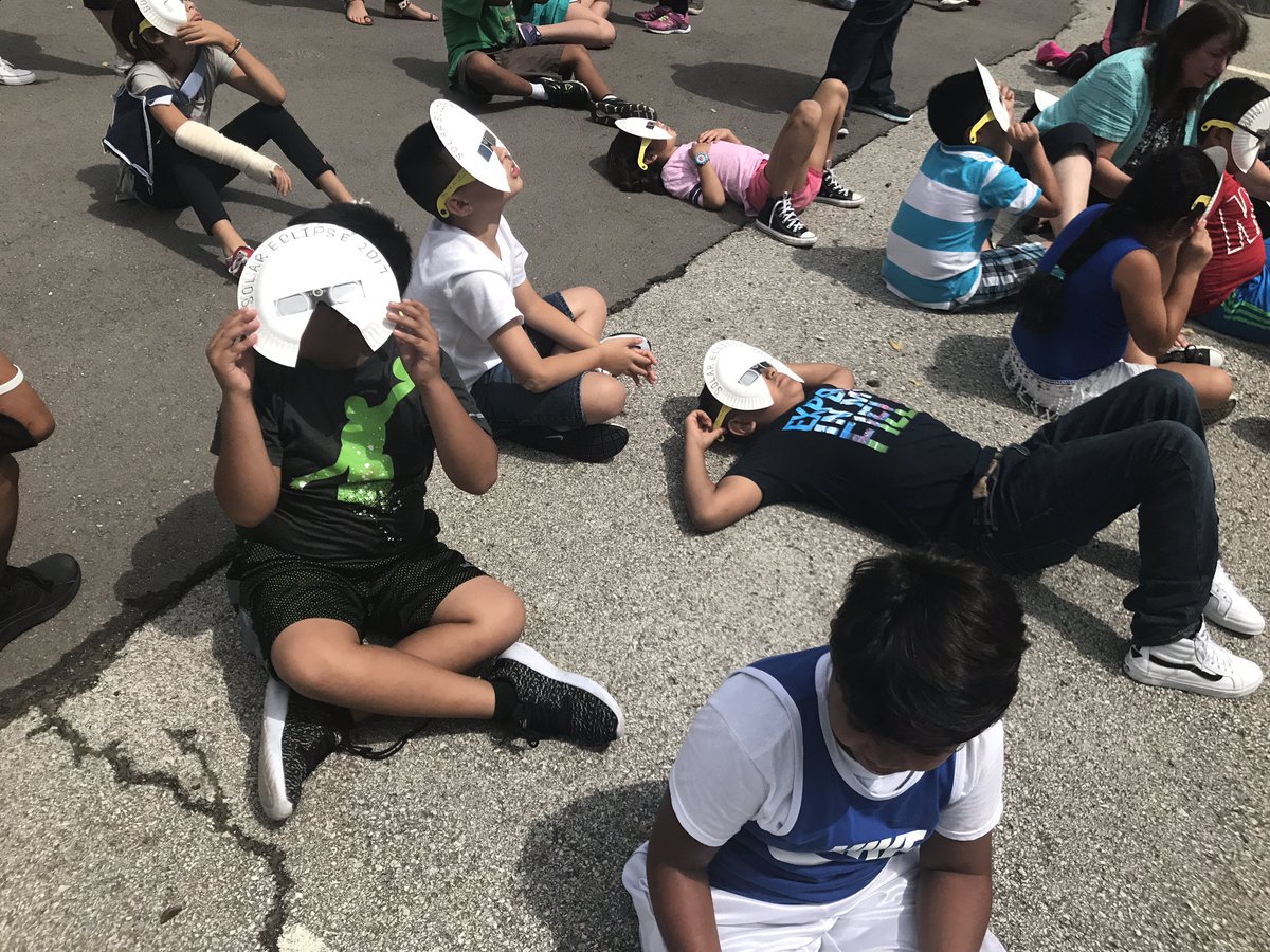 mrskimstark's tweet photo. Such a fun day!! I ❤️ seeing them so excited about the eclipse after building their schema! #allforcomanche https://t.co/DeycRyYXes