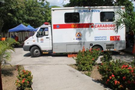 SistemaCarabobo's tweet photo. Servicio de clínicas móviles a disposición de la comunidad #Ayuda #clinicas #atención #comunidad #delamanoconlacomunidad #carabobo https://t.co/AC0fr1gfT4
