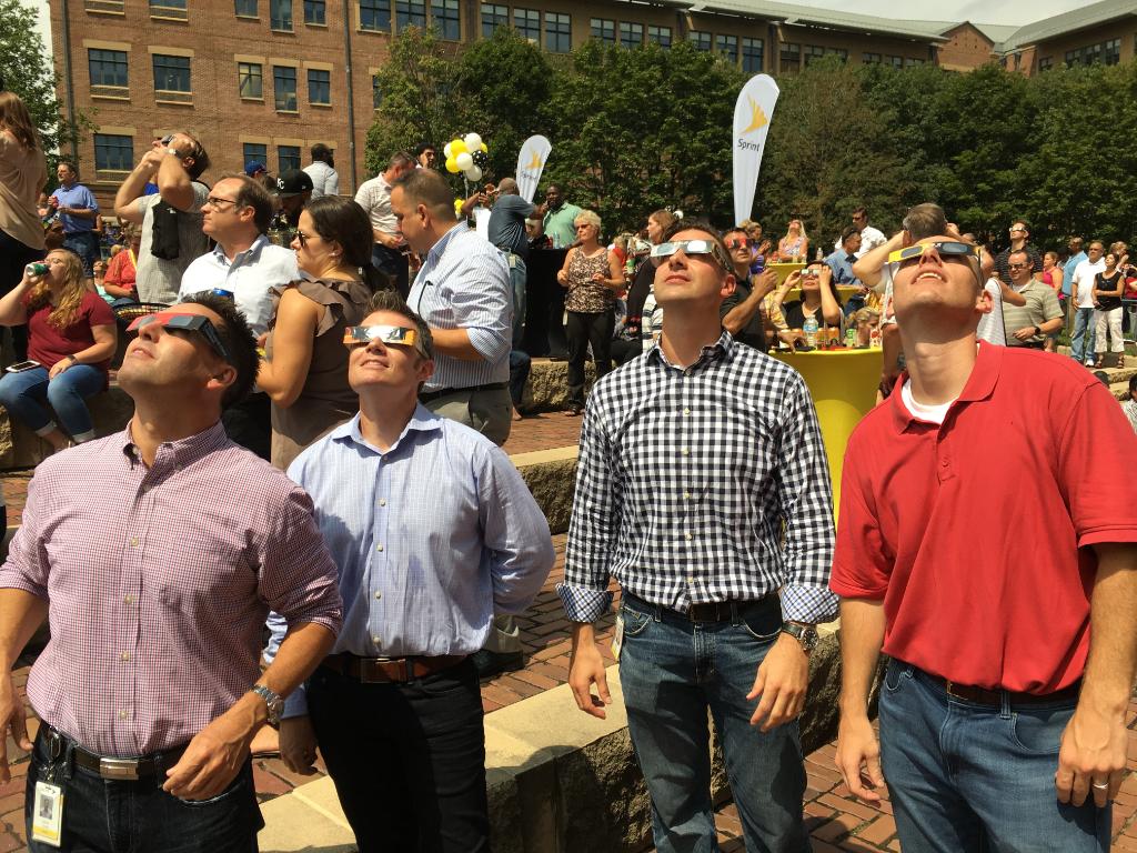 marceloclaure's tweet photo. Terrific to be with so many @Sprint partners in #KC for #solareclipse2017. Thanks to all who helped make #Sunblock2017 a success. https://t.co/lly8dsMsaS