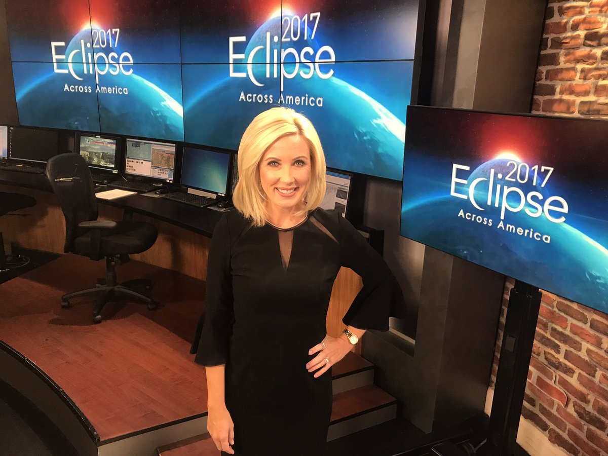 tvheidihatch's tweet image. So much to show you of #eclipse17 
See you on #kutv2 News at 5,6 and beyond ...
🌕🌖🌗🌘🌑